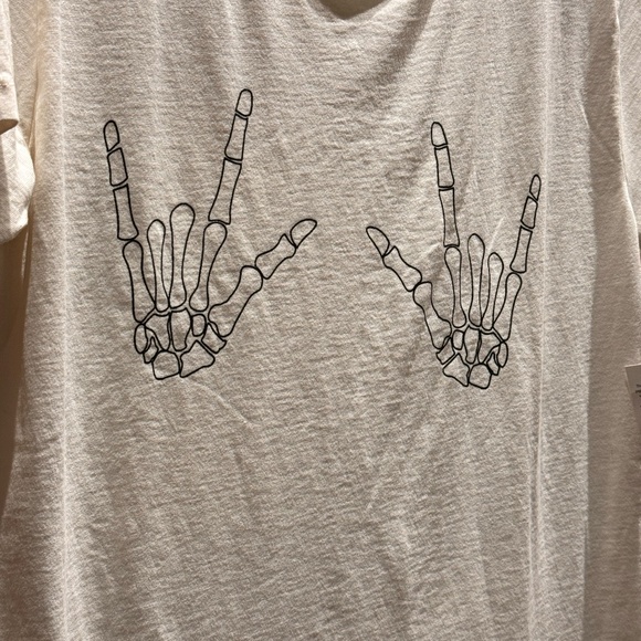 Desert Dreamer Bones T - Picture 2 of 3